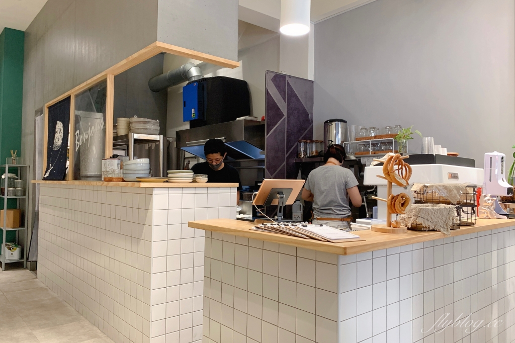 台中西屯｜六樓A座餐事 the tenant dining．德國布蕾結為主的早午餐店，品嚐質感每日手作麵包 @飛天璇的口袋