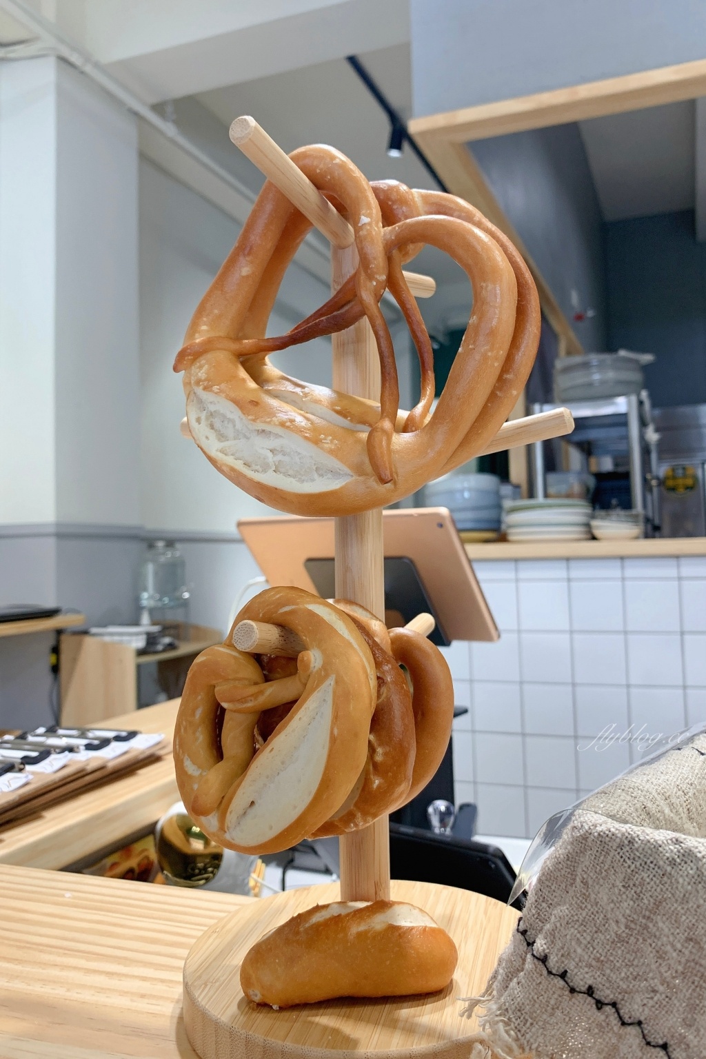 台中西屯｜六樓A座餐事 the tenant dining．德國布蕾結為主的早午餐店，品嚐質感每日手作麵包 @飛天璇的口袋