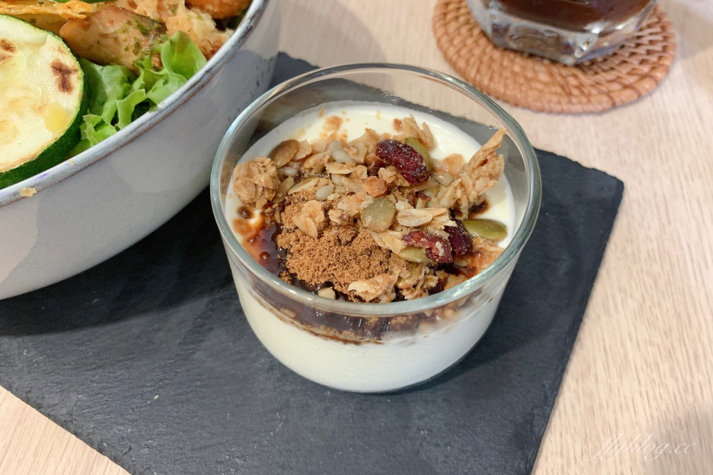 台中西屯｜六樓A座餐事 the tenant dining．德國布蕾結為主的早午餐店，品嚐質感每日手作麵包 @飛天璇的口袋