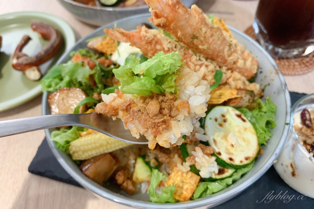 台中西屯｜六樓A座餐事 the tenant dining．德國布蕾結為主的早午餐店，品嚐質感每日手作麵包 @飛天璇的口袋