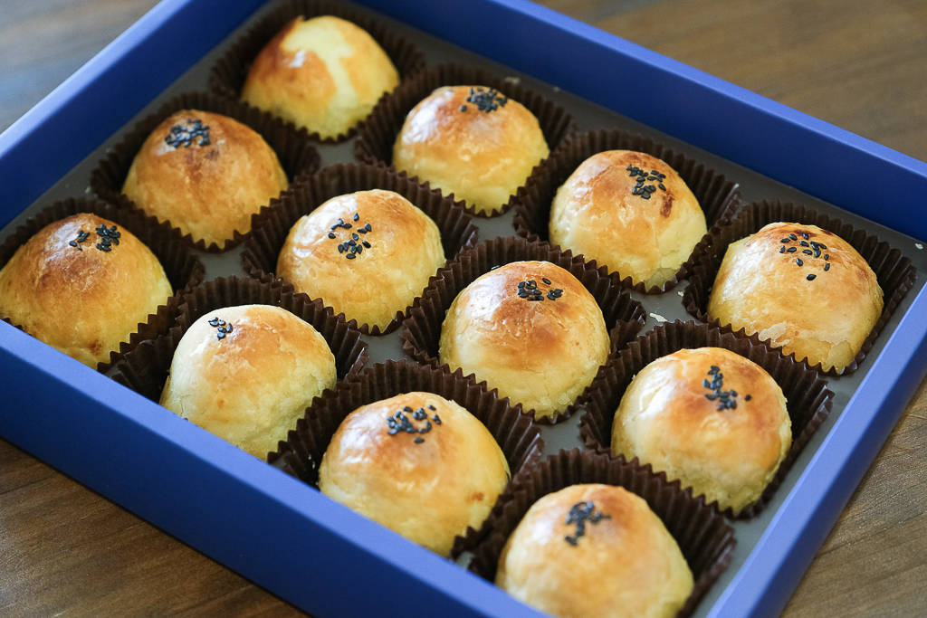 台中南屯｜不二糕餅．師承彰化不二坊，人氣蛋黃酥台中也吃得到 @飛天璇的口袋