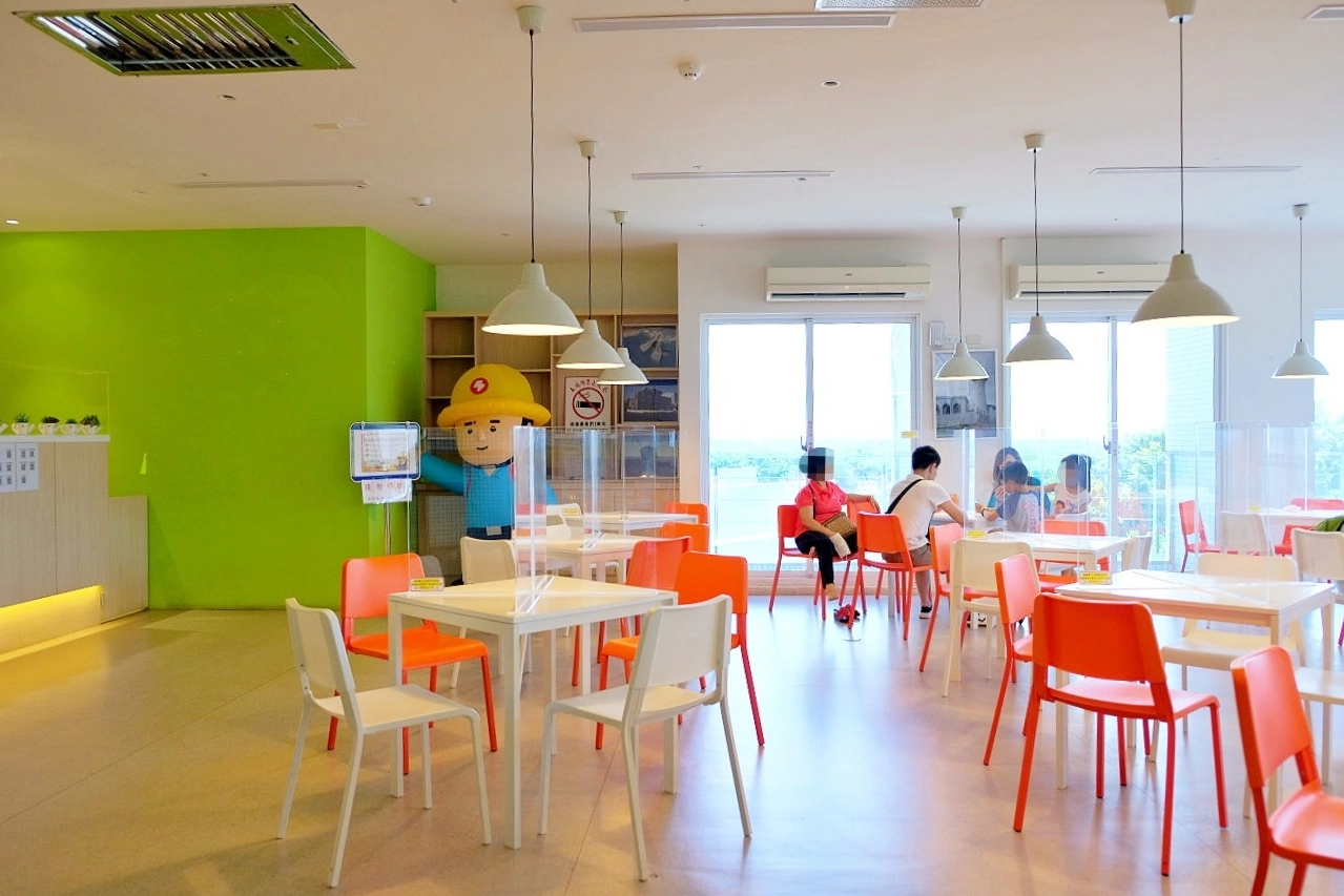 台電南部展示館|超刺激兩層樓旋轉溜滑梯,六大主題互動遊戲設施,寓教於樂的墾丁免費親子景點 @飛天璇的口袋 台電南部展示館|超刺激兩層樓旋轉溜滑梯,六大主題互動遊戲設施,寓教於樂的墾丁免費親子景點 @飛天璇的口袋