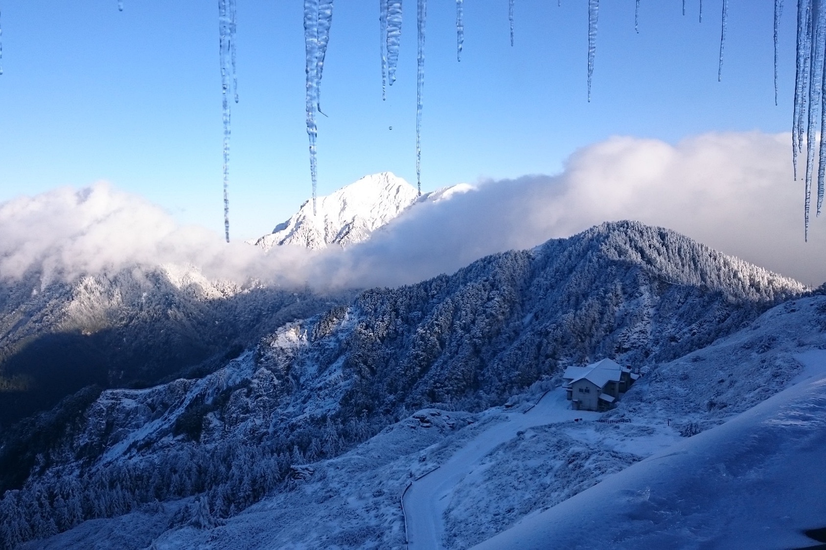 南投仁愛｜合歡山．台灣最美的公路，從武嶺到合歡山，飽覽日出、夕陽、雲海、星空 @飛天璇的口袋