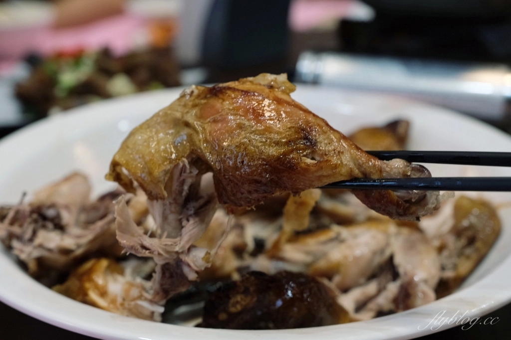 台中北屯｜東山棧．米其林必比登推介的甕缸雞餐廳，台中大坑美食餐廳推薦 @飛天璇的口袋