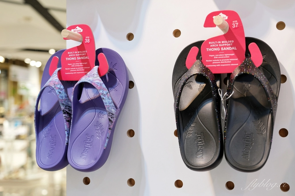 TRAQ美國舒適計步鞋｜久站或走路都可以保護雙腳，可以計步的國民走路鞋 @飛天璇的口袋