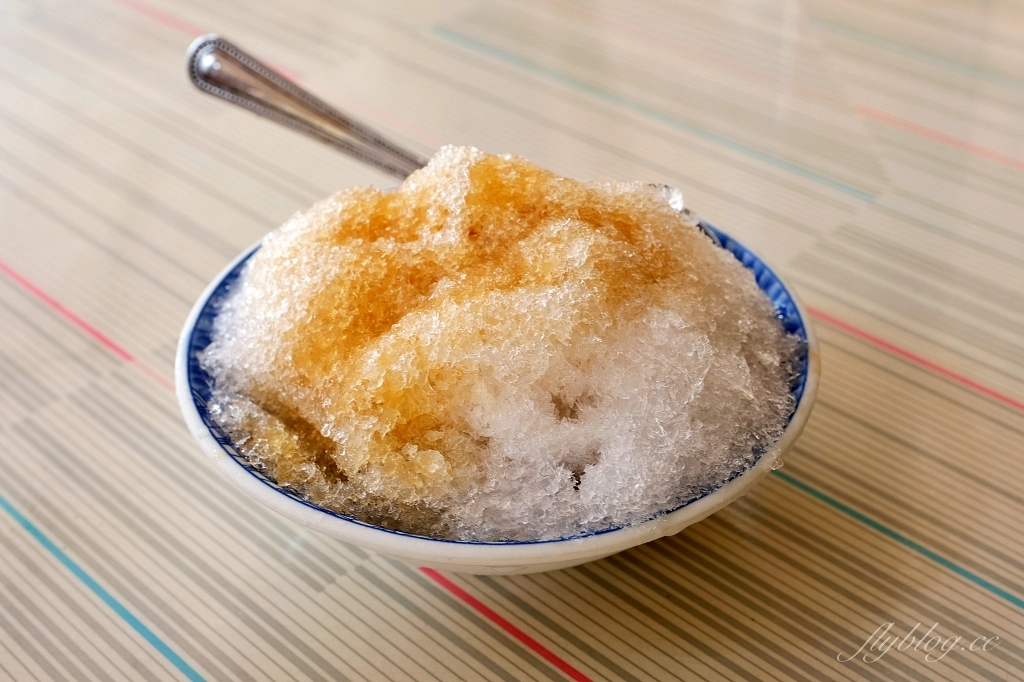 高雄鹽埕｜李家圓仔冰，高雄在地70年老店，鹽埕傳承三代的湯圓冰 @飛天璇的口袋