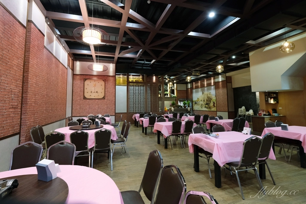 台中北屯｜東山棧．米其林必比登推介的甕缸雞餐廳，台中大坑美食餐廳推薦 @飛天璇的口袋