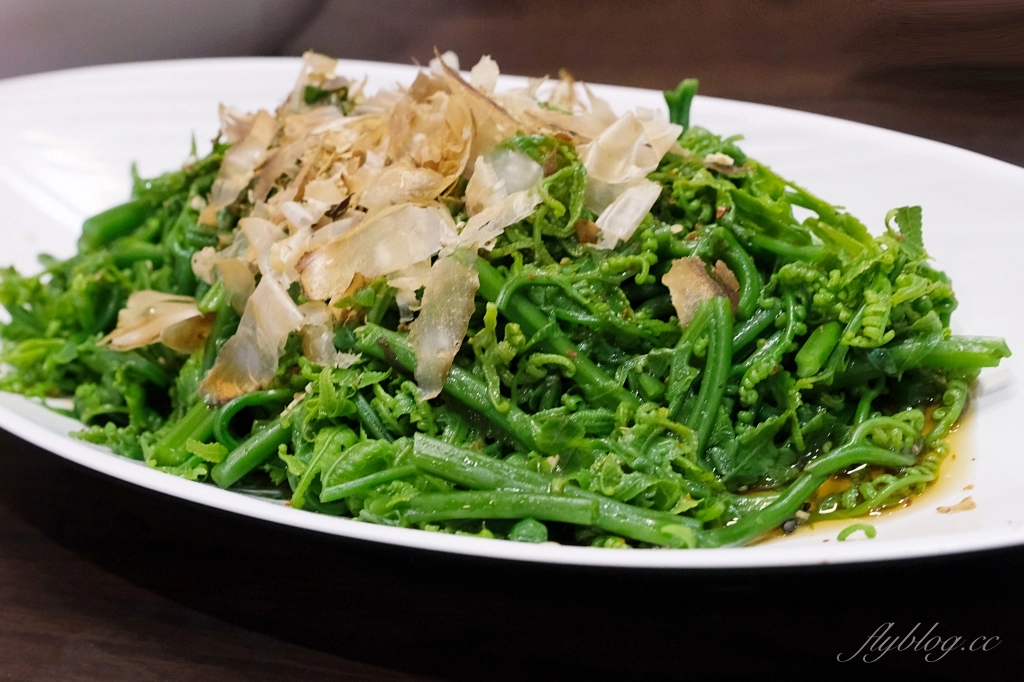 台中北屯｜東山棧．米其林必比登推介的甕缸雞餐廳，台中大坑美食餐廳推薦 @飛天璇的口袋