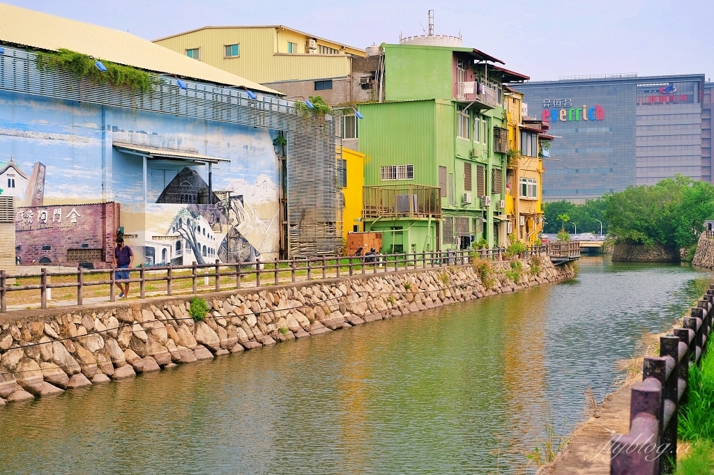 金門金湖｜金湖彩色屋，金門版的小威尼斯彩色屋子，可愛的風獅爺彩繪公車 @飛天璇的口袋