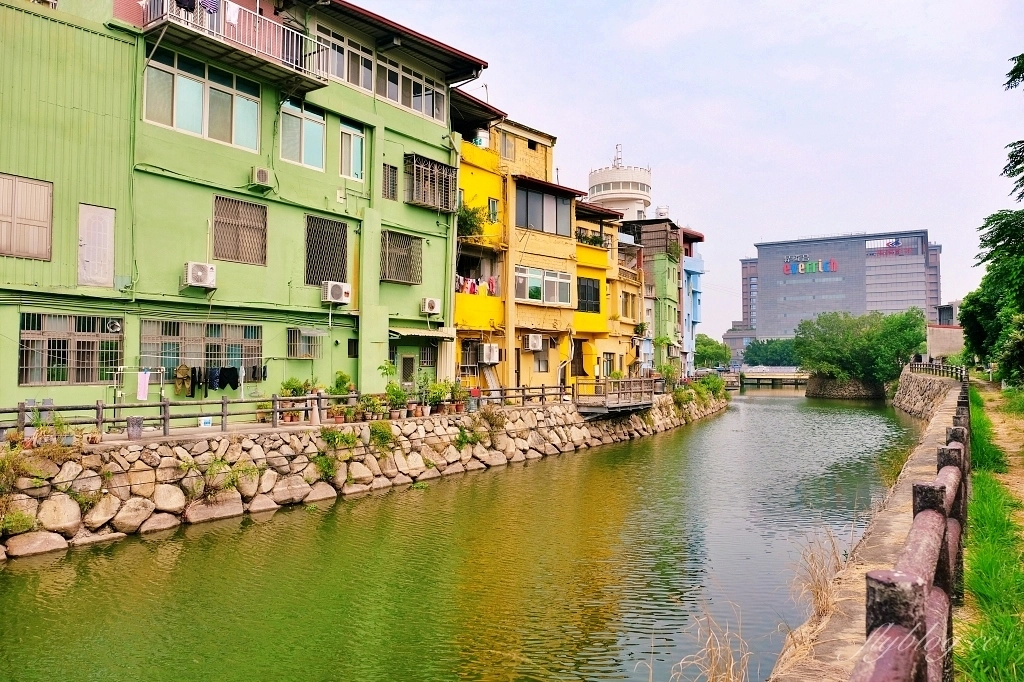 金門金湖｜金湖彩色屋，金門版的小威尼斯彩色屋子，可愛的風獅爺彩繪公車 @飛天璇的口袋