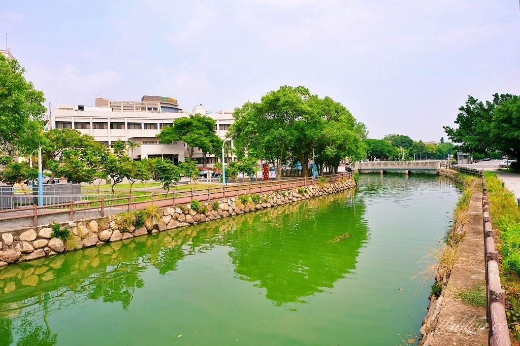 金門金湖｜金湖彩色屋，金門版的小威尼斯彩色屋子，可愛的風獅爺彩繪公車 @飛天璇的口袋