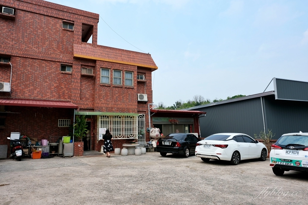 金門金湖｜佑昇生億飲食店．以為闖進民宅，金門人必吃的鍋貼 @飛天璇的口袋