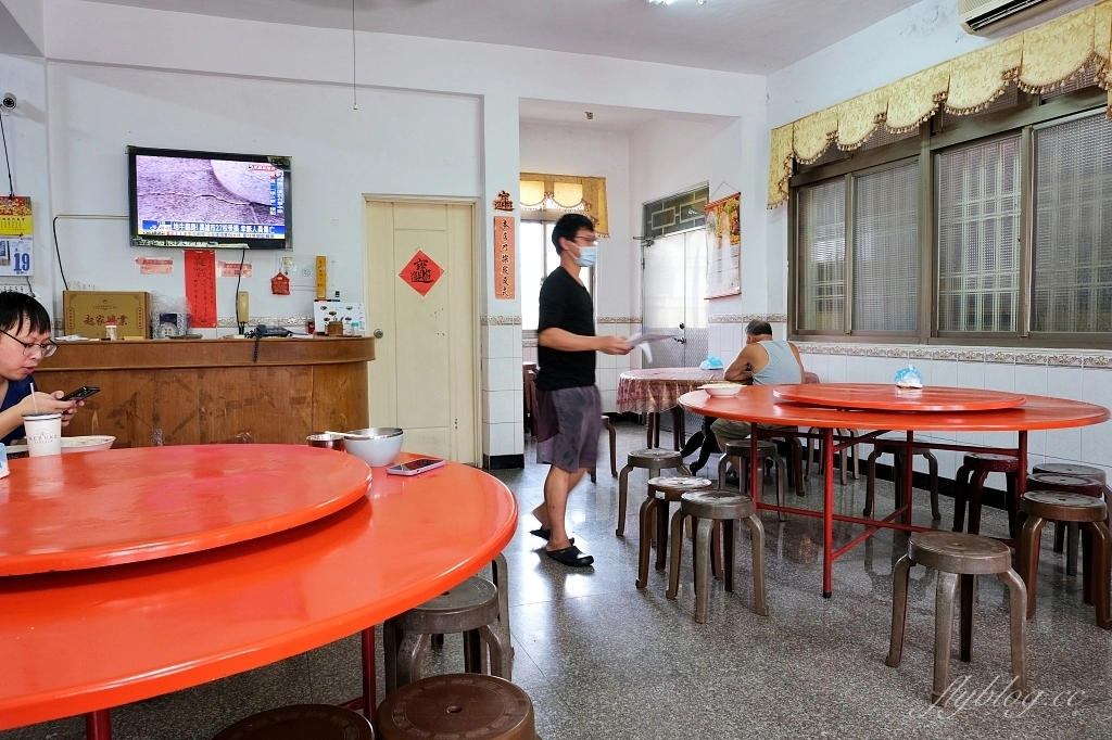 金門金湖｜佑昇生億飲食店．以為闖進民宅，金門人必吃的鍋貼 @飛天璇的口袋