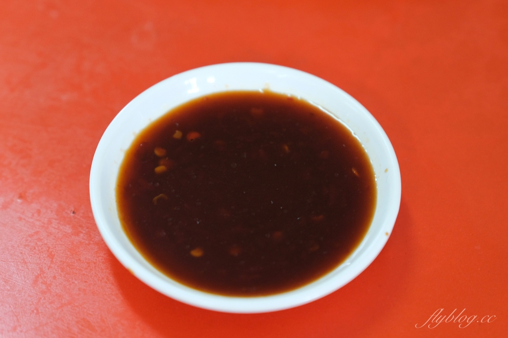 金門金湖｜佑昇生億飲食店．以為闖進民宅，金門人必吃的鍋貼 @飛天璇的口袋