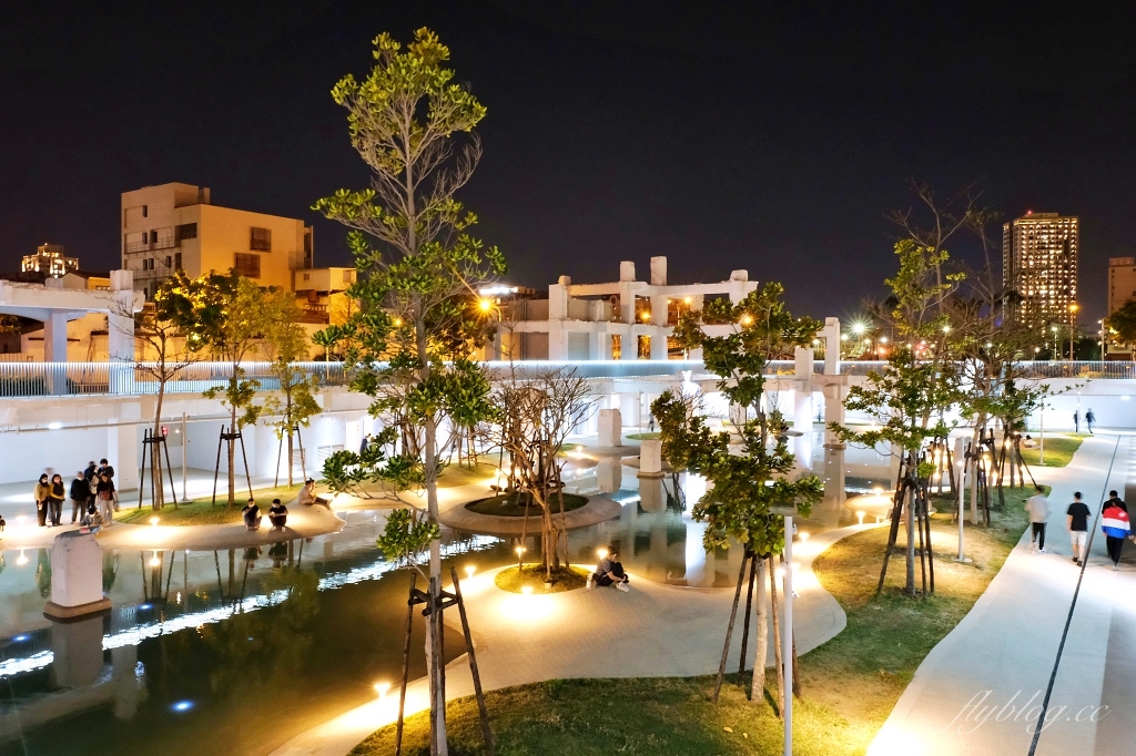 台南中西｜河樂廣場，台南市中心的戲水公園，城市裡最浪漫的免費夜景景點 @飛天璇的口袋