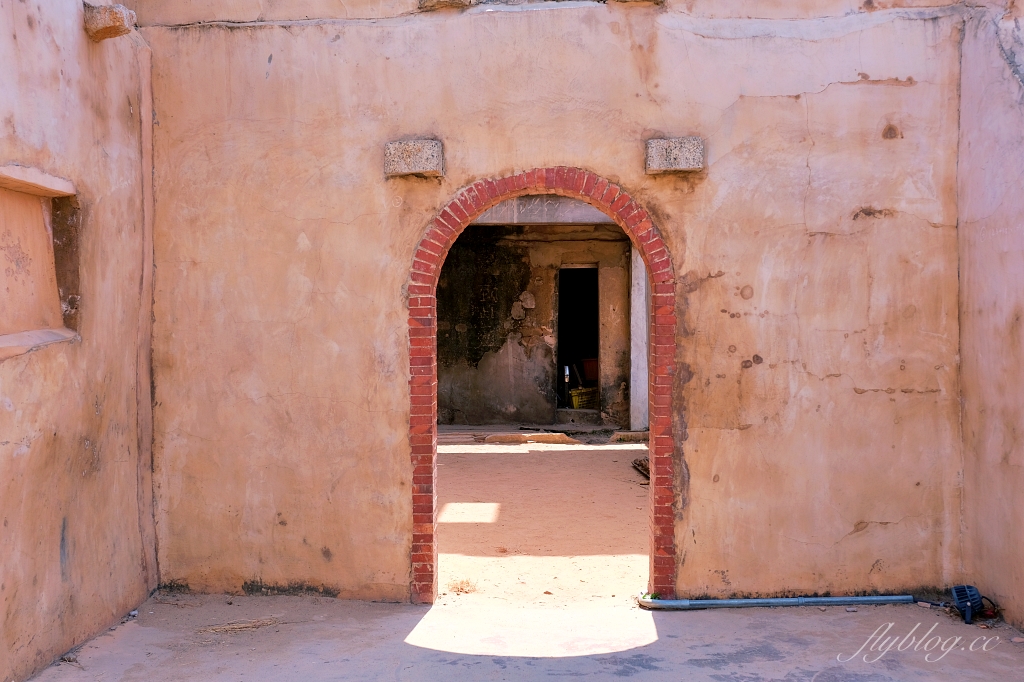 金門金沙｜沙美摩洛哥，金門IG必拍特色景點，頹屋建築彷彿置身在北非沙漠氛圍 @飛天璇的口袋