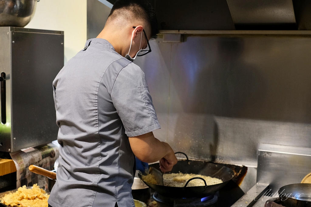 台南中西｜雙耳油鍋．一個禮拜只營業3天，台南天婦羅的天花板 @飛天璇的口袋