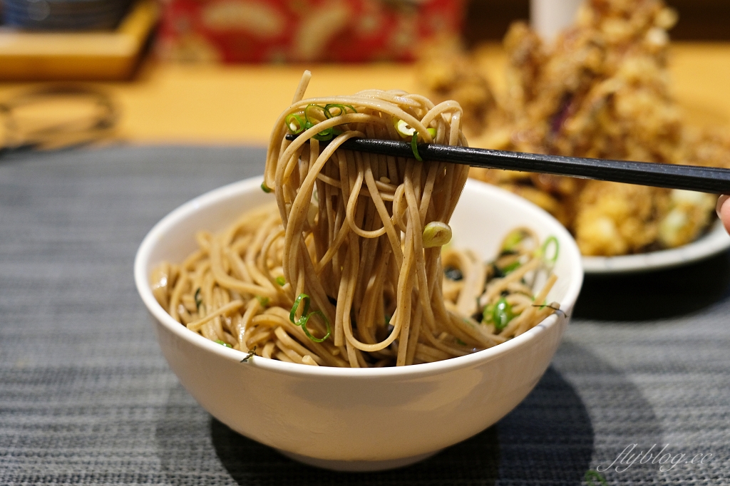 台南中西｜雙耳油鍋．一個禮拜只營業3天，台南天婦羅的天花板 @飛天璇的口袋