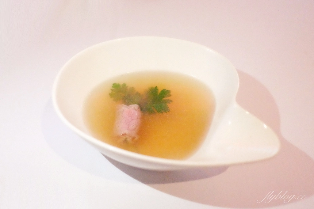 KR Prime Steak House｜台中米其林推介牛排餐廳，商業午餐880就可品嚐 @飛天璇的口袋