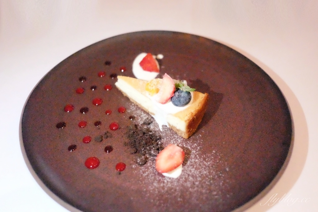 KR Prime Steak House｜台中米其林推介牛排餐廳，商業午餐880就可品嚐 @飛天璇的口袋