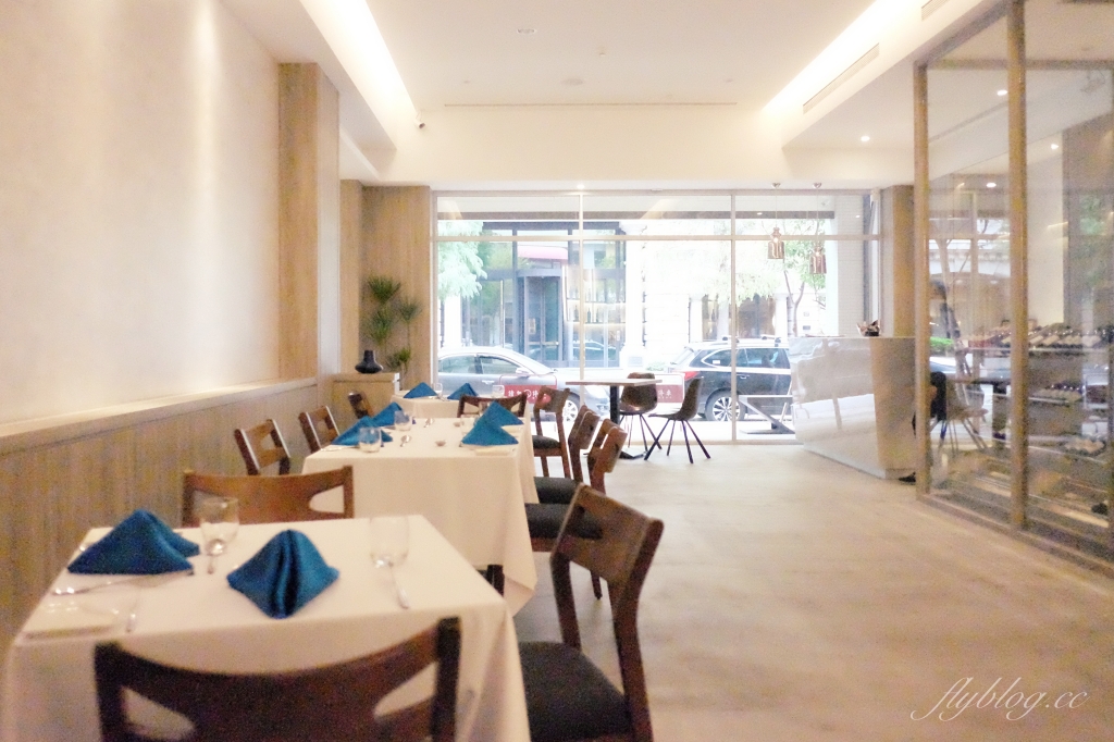 KR Prime Steak House｜台中米其林推介牛排餐廳，商業午餐880就可品嚐 @飛天璇的口袋