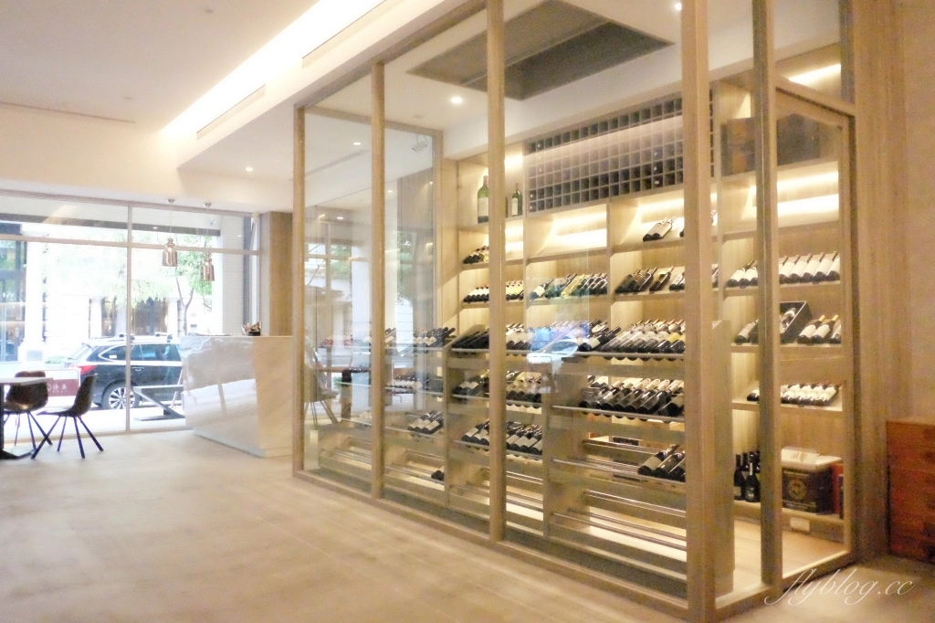 KR Prime Steak House｜台中米其林推介牛排餐廳，商業午餐880就可品嚐 @飛天璇的口袋