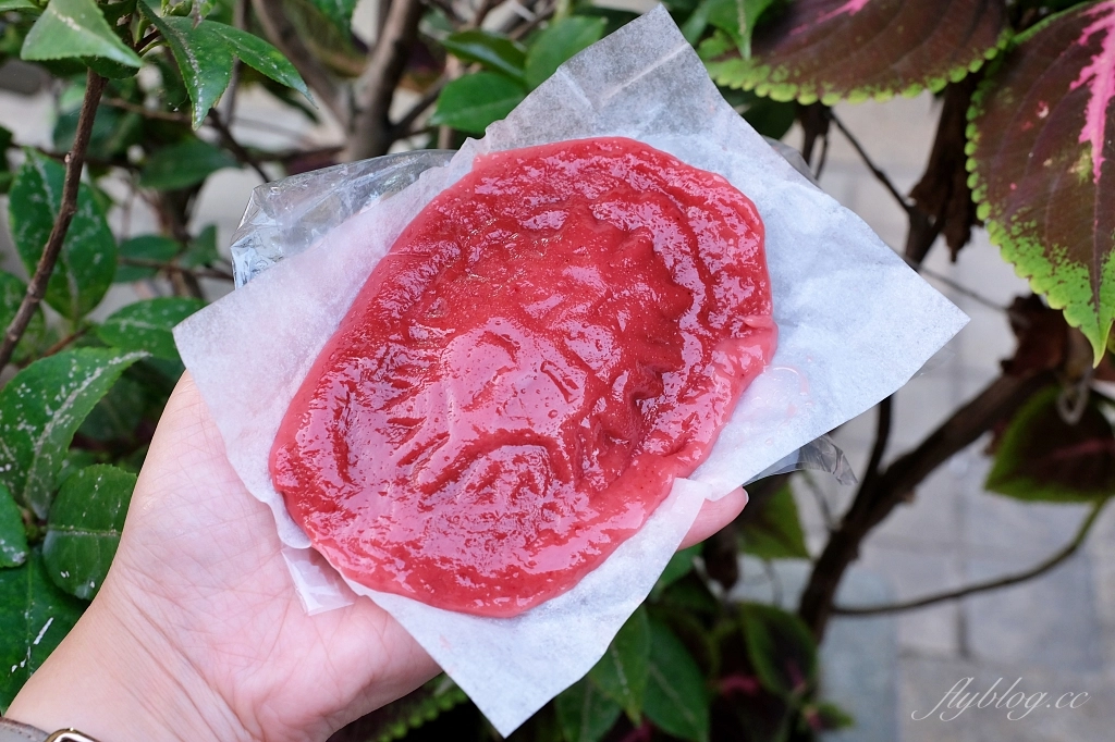 桃園中壢｜仁利菜包草粿仔．隱身市場裡的人氣菜包，還有必吃草仔粿和紅龜粿 @飛天璇的口袋