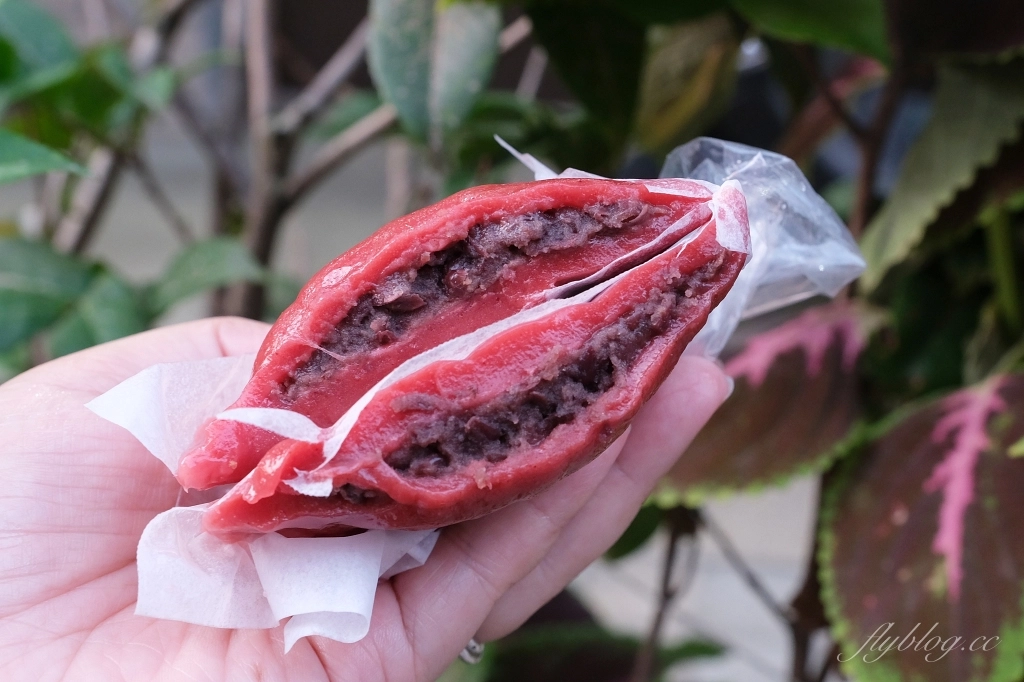 桃園中壢｜仁利菜包草粿仔．隱身市場裡的人氣菜包，還有必吃草仔粿和紅龜粿 @飛天璇的口袋