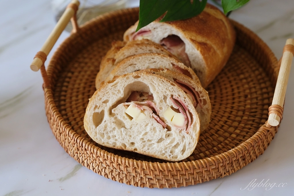 桃園中壢｜安德尼斯烘焙坊．吳克己的麵包店，美味歐式麵包和季節限定蛋黃酥 @飛天璇的口袋