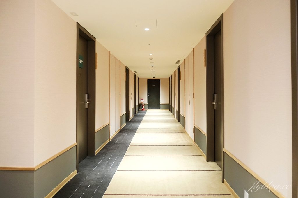 台北中正｜格拉斯麗台北飯店，日本哥吉拉飯店插旗台灣，門拉開就有一秒到日本的感覺 @飛天璇的口袋