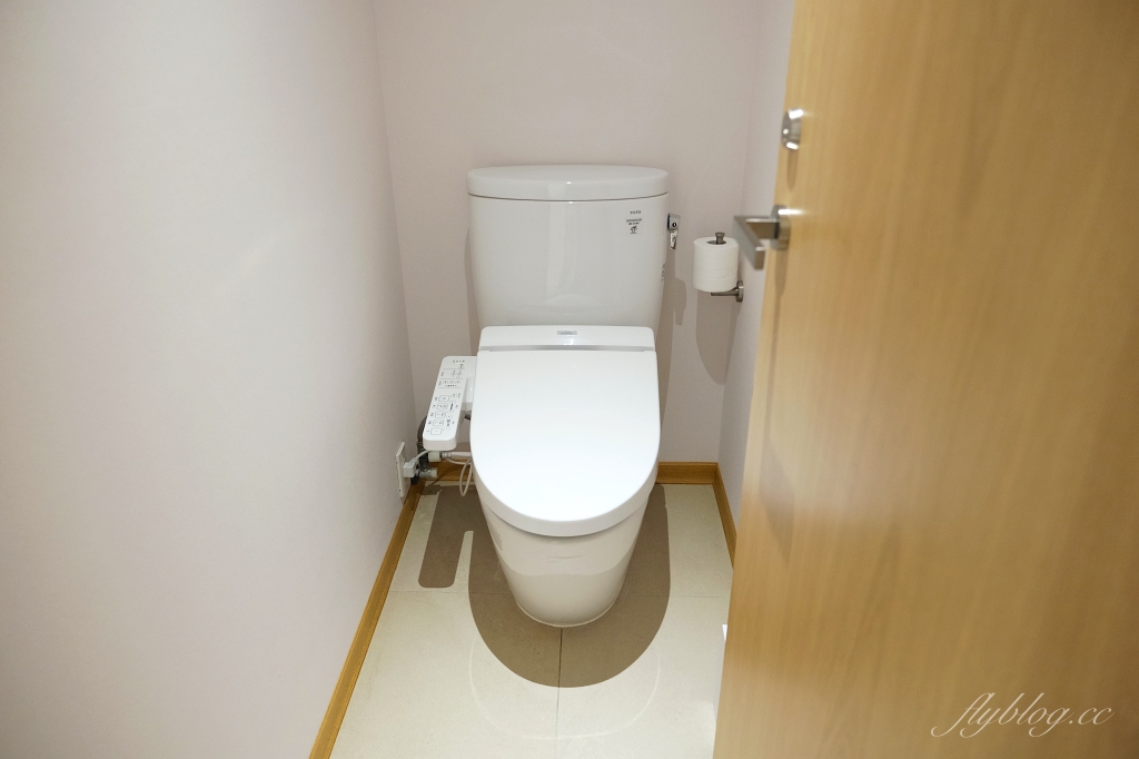 台北中正｜格拉斯麗台北飯店，日本哥吉拉飯店插旗台灣，門拉開就有一秒到日本的感覺 @飛天璇的口袋