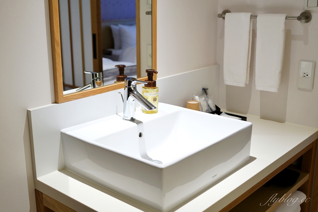 台北中正｜格拉斯麗台北飯店，日本哥吉拉飯店插旗台灣，門拉開就有一秒到日本的感覺 @飛天璇的口袋