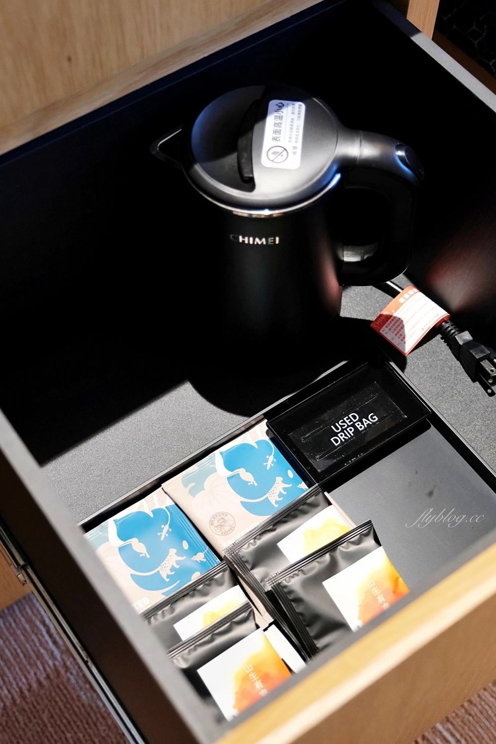 台北中正｜格拉斯麗台北飯店，日本哥吉拉飯店插旗台灣，門拉開就有一秒到日本的感覺 @飛天璇的口袋