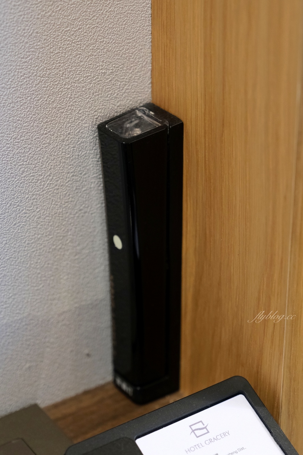 台北中正｜格拉斯麗台北飯店，日本哥吉拉飯店插旗台灣，門拉開就有一秒到日本的感覺 @飛天璇的口袋