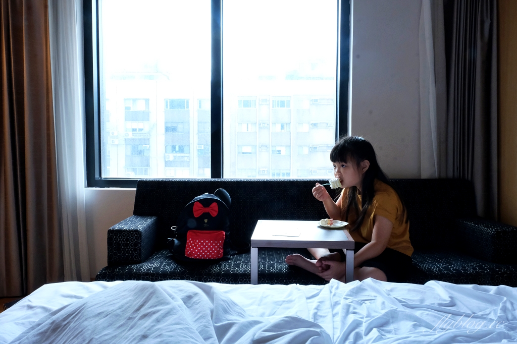 台北中正｜格拉斯麗台北飯店，日本哥吉拉飯店插旗台灣，門拉開就有一秒到日本的感覺 @飛天璇的口袋