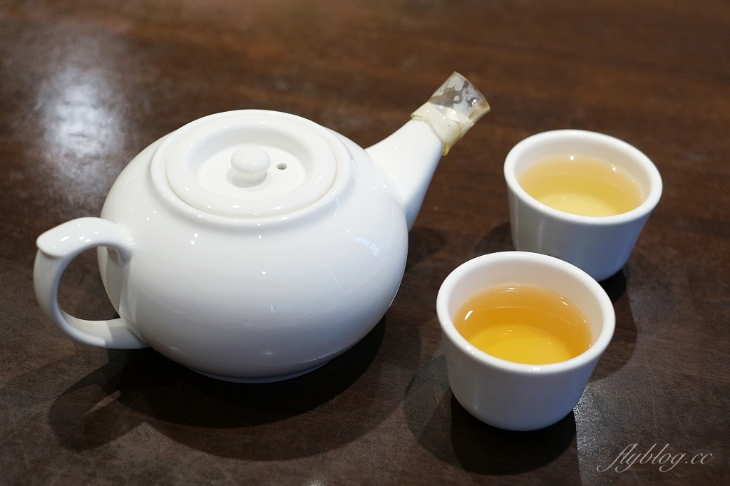 台北中山｜心粵小廚，知名粵菜大廚的私家拿手菜，必點掛爐片皮鴨和稻草西施牛 @飛天璇的口袋