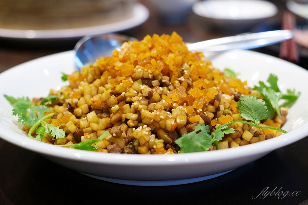 台北中山｜心粵小廚，知名粵菜大廚的私家拿手菜，必點掛爐片皮鴨和稻草西施牛 @飛天璇的口袋