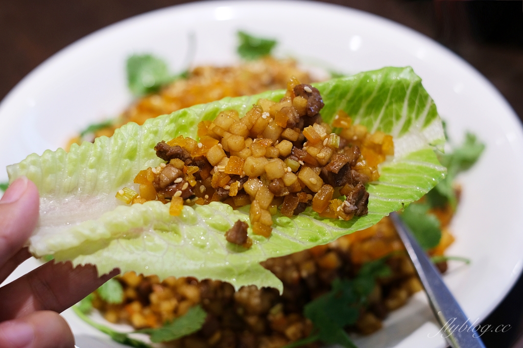 台北中山｜心粵小廚，知名粵菜大廚的私家拿手菜，必點掛爐片皮鴨和稻草西施牛 @飛天璇的口袋