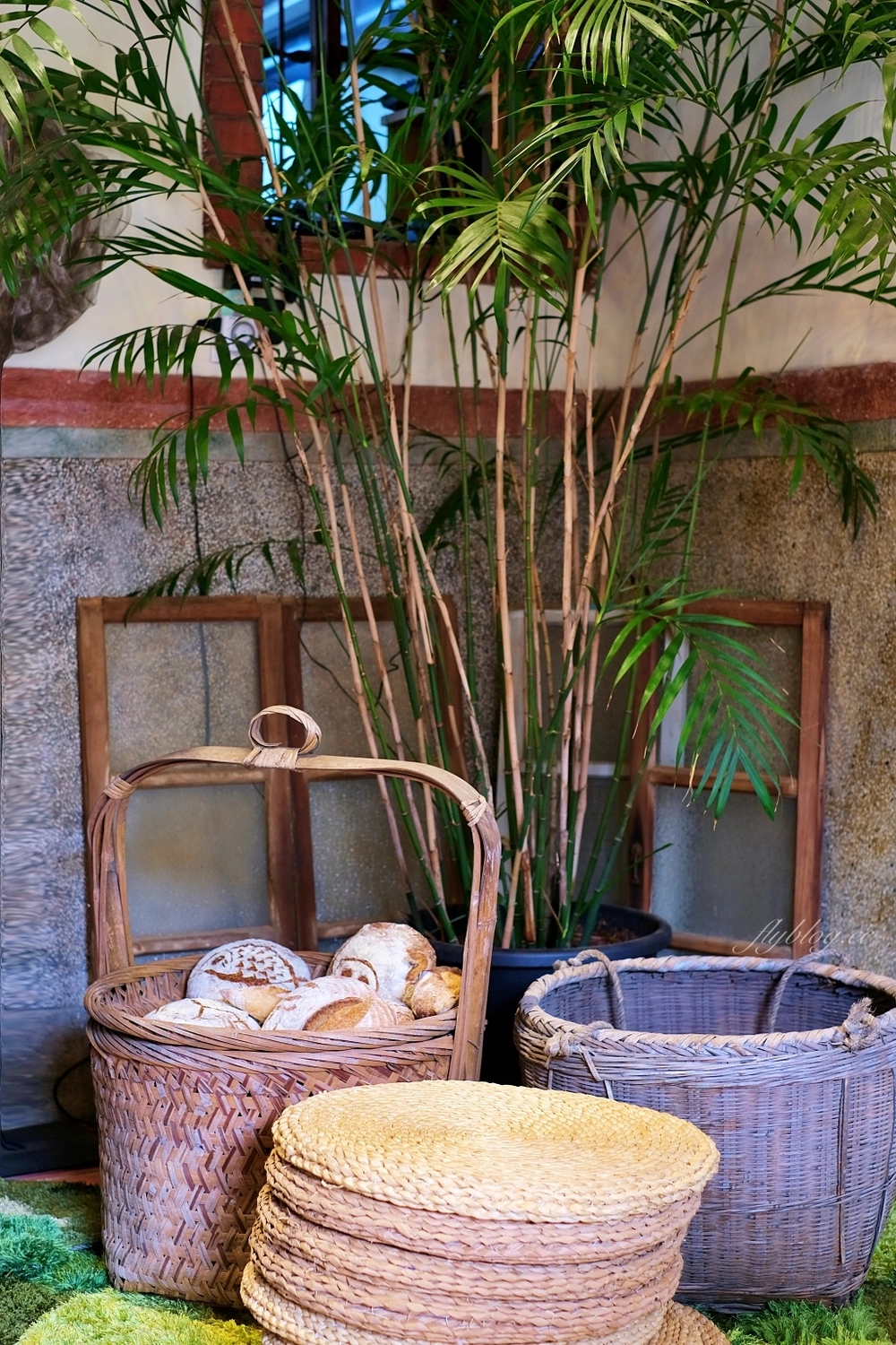 台中大肚｜一斤面包．紅橘色三合院裡的酸麵包焙烘坊，大肚山上的老宅飄著麵包香 @飛天璇的口袋