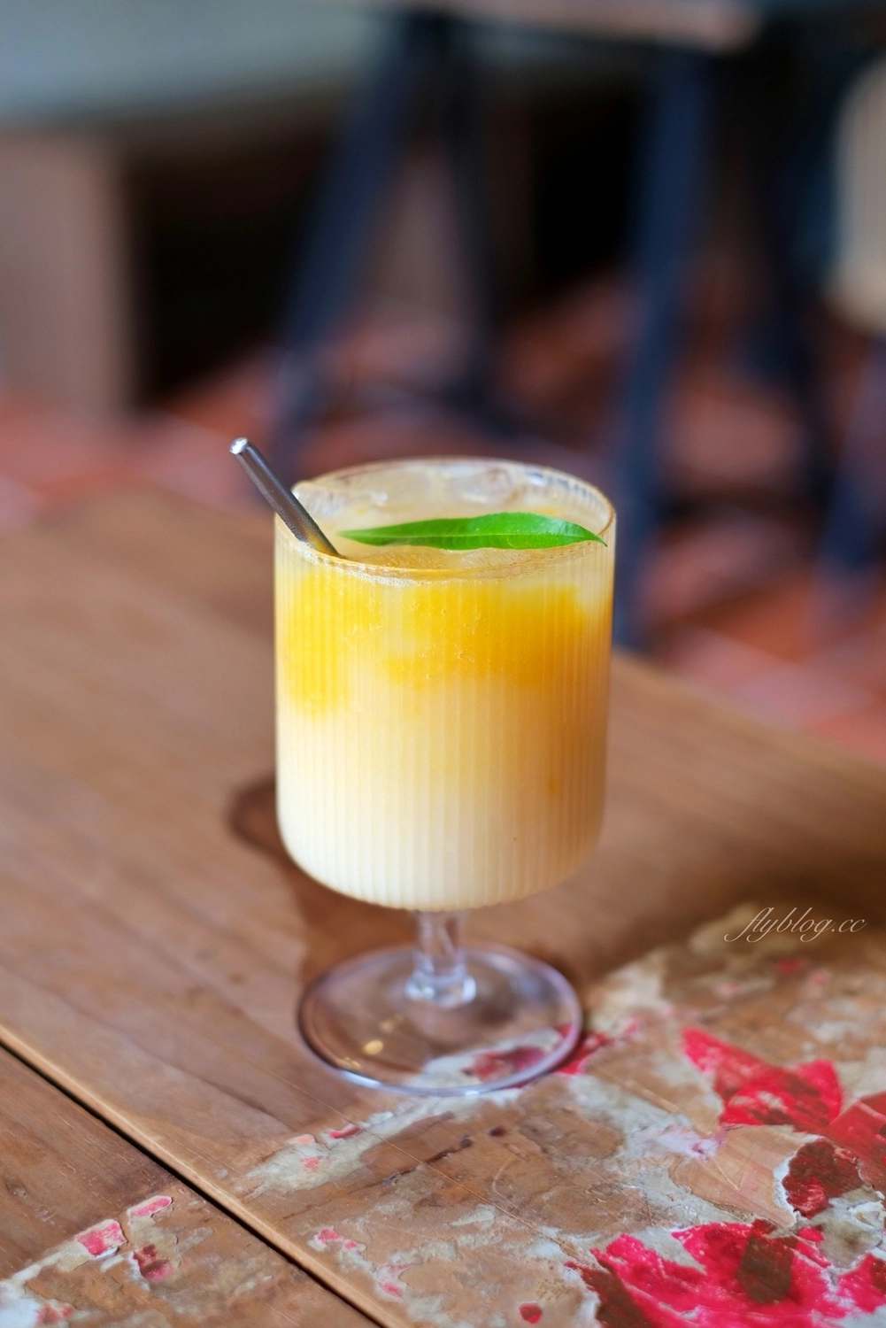 台中大肚｜一斤面包．紅橘色三合院裡的酸麵包焙烘坊，大肚山上的老宅飄著麵包香 @飛天璇的口袋