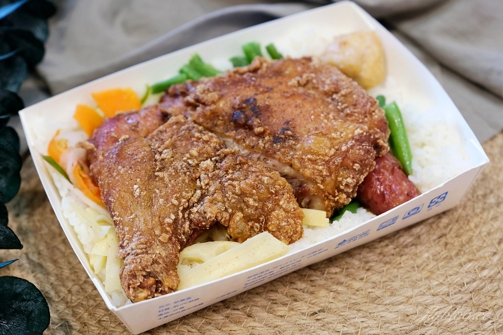 掌櫃黑排飯｜黑肉麵換了招牌味道不變，招牌排骨飯和雞腿飯必點 @飛天璇的口袋