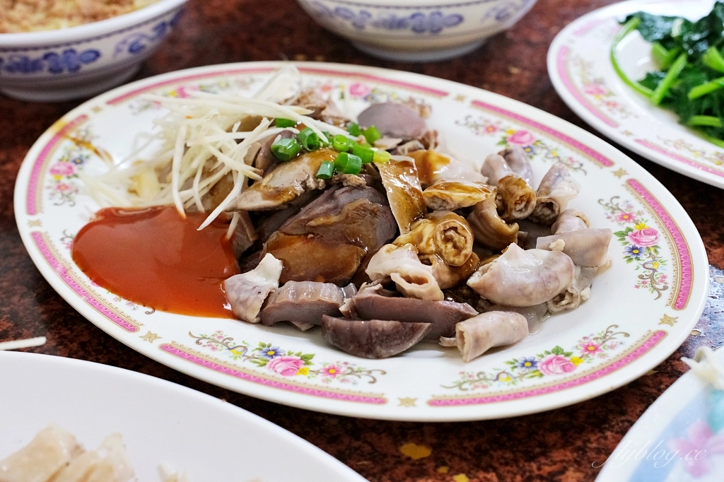 台中沙鹿｜鳳記鵝肉老店，沙鹿在地50年的隱藏版鵝肉店，榮獲台中米其林必比登推介 @飛天璇的口袋