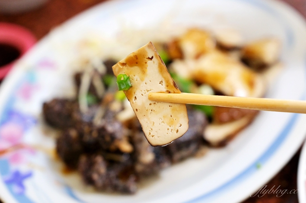 台中沙鹿｜鳳記鵝肉老店，沙鹿在地50年的隱藏版鵝肉店，榮獲台中米其林必比登推介 @飛天璇的口袋