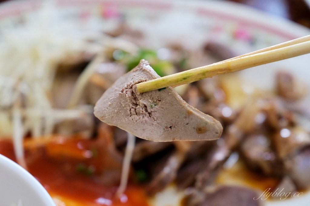 台中沙鹿｜鳳記鵝肉老店，沙鹿在地50年的隱藏版鵝肉店，榮獲台中米其林必比登推介 @飛天璇的口袋