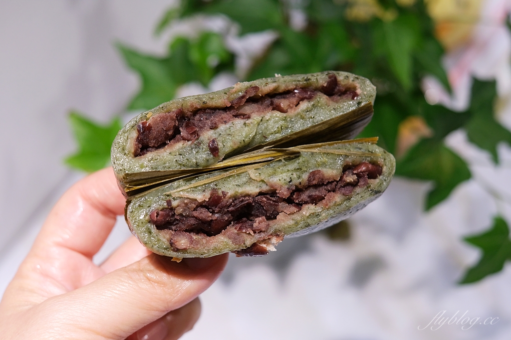 台中北屯｜好客食光客家米食，隱身東山市場裡的銅板美食，草仔粿、水粄、粽子、油飯、鹹米糕 @飛天璇的口袋