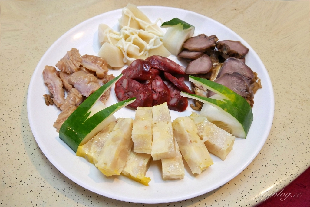 台南中西｜欣欣餐廳．台南三大台菜餐廳之一，米其林必比登推薦，45年老字號的美味 @飛天璇的口袋