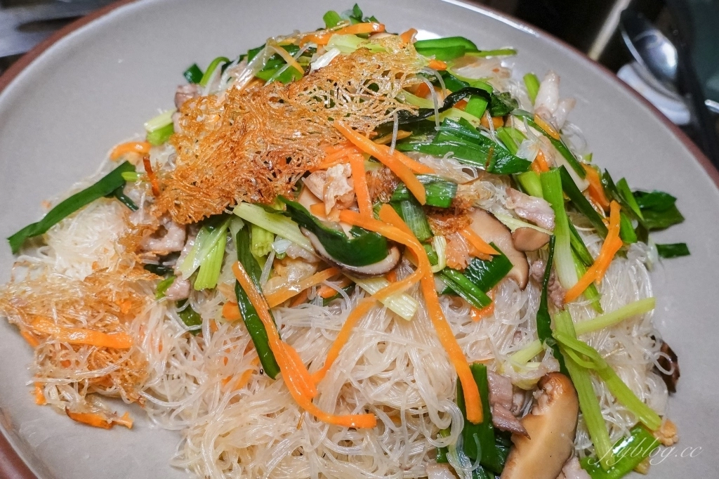 台北大安｜南村私廚小酒棧，東區巷弄裡的私廚眷村菜料理，2022米其林推介台北餐廳 @飛天璇的口袋