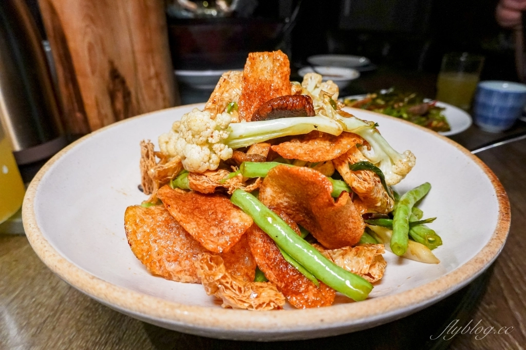 台北大安｜南村私廚小酒棧，東區巷弄裡的私廚眷村菜料理，2022米其林推介台北餐廳 @飛天璇的口袋