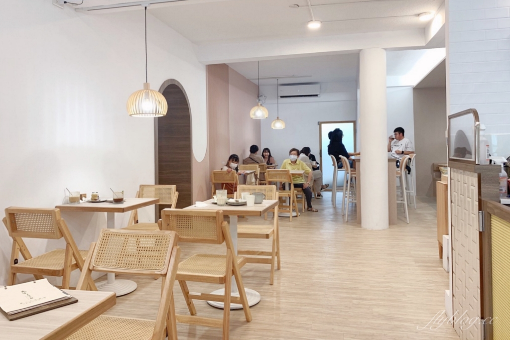 台中西區｜先生Sensei千層蛋糕 五權店，高雄人氣千層蛋糕店，台中美術館老宅甜點店 @飛天璇的口袋