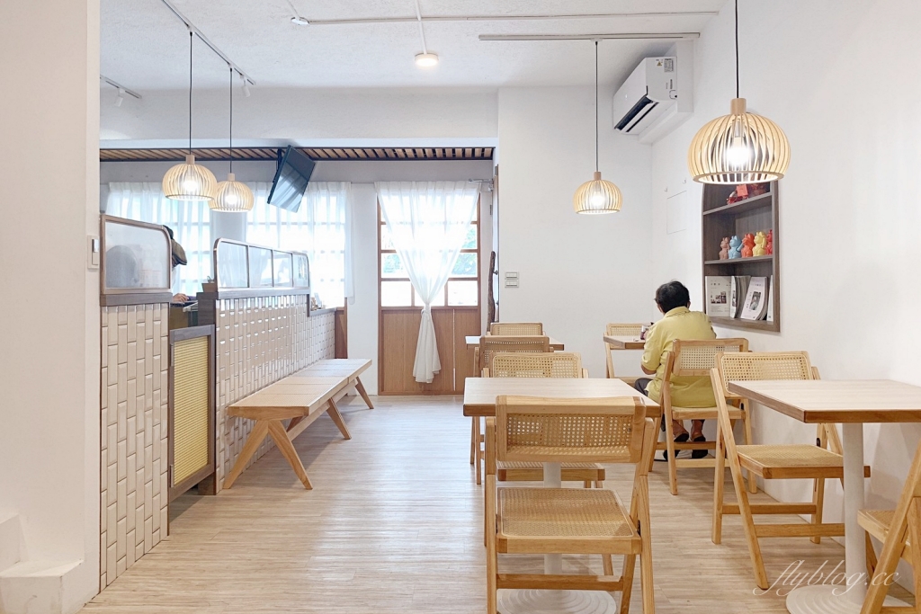 台中西區｜先生Sensei千層蛋糕 五權店，高雄人氣千層蛋糕店，台中美術館老宅甜點店 @飛天璇的口袋